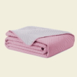 Kép 4/4 - Rózsaszín steppelt kétoldalas ágytakaró franciaágyra (200x220) 