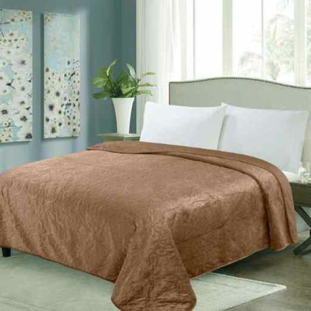 Világos barna kétoldalas steppelt ágytakaró